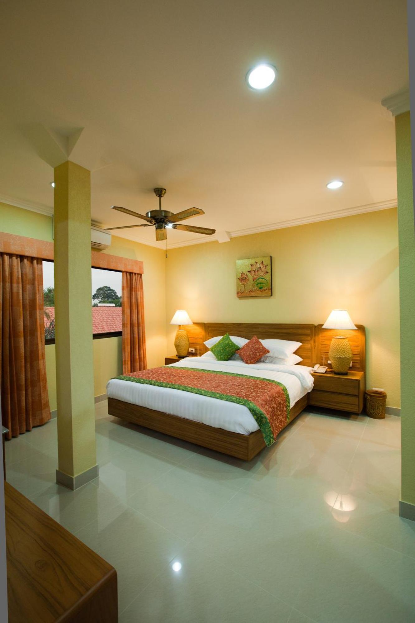 Baan Souy Resort Паттайя Номер фото